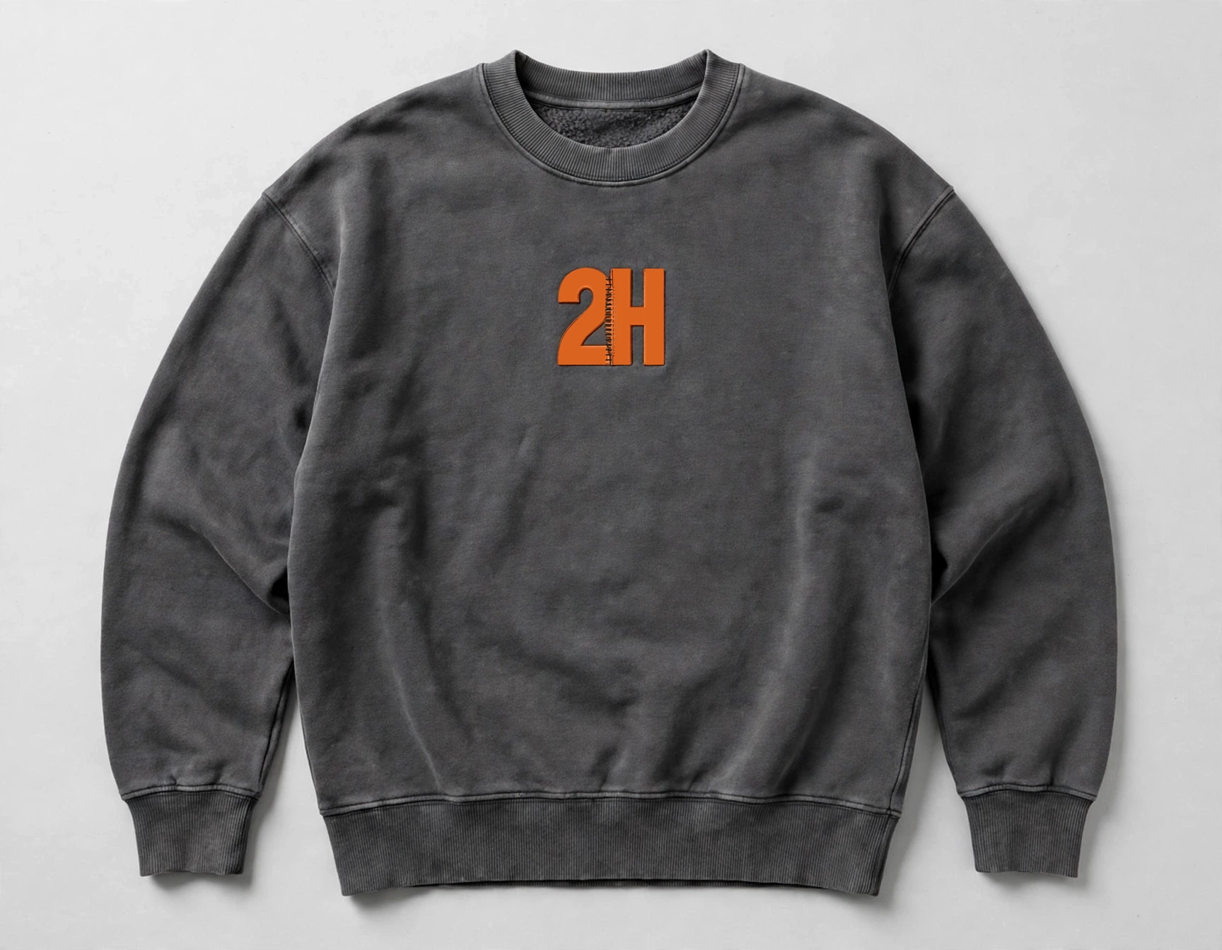 Crewneck in charcoal